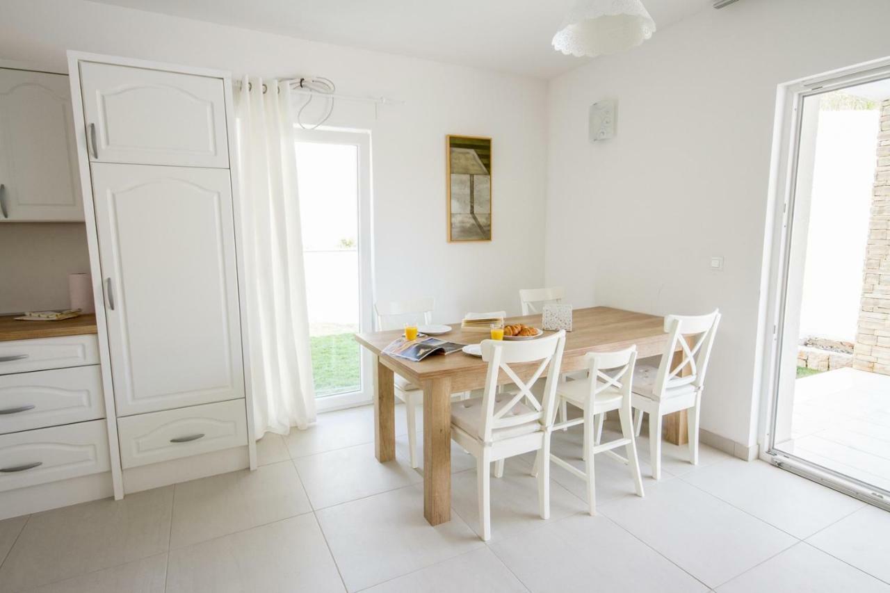 House Sunny Rock Baska Villa Kamer foto