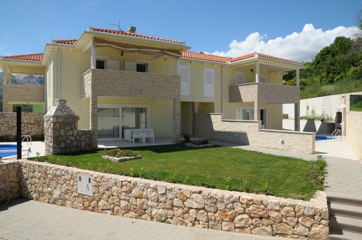 House Sunny Rock Baska Villa Buitenkant foto